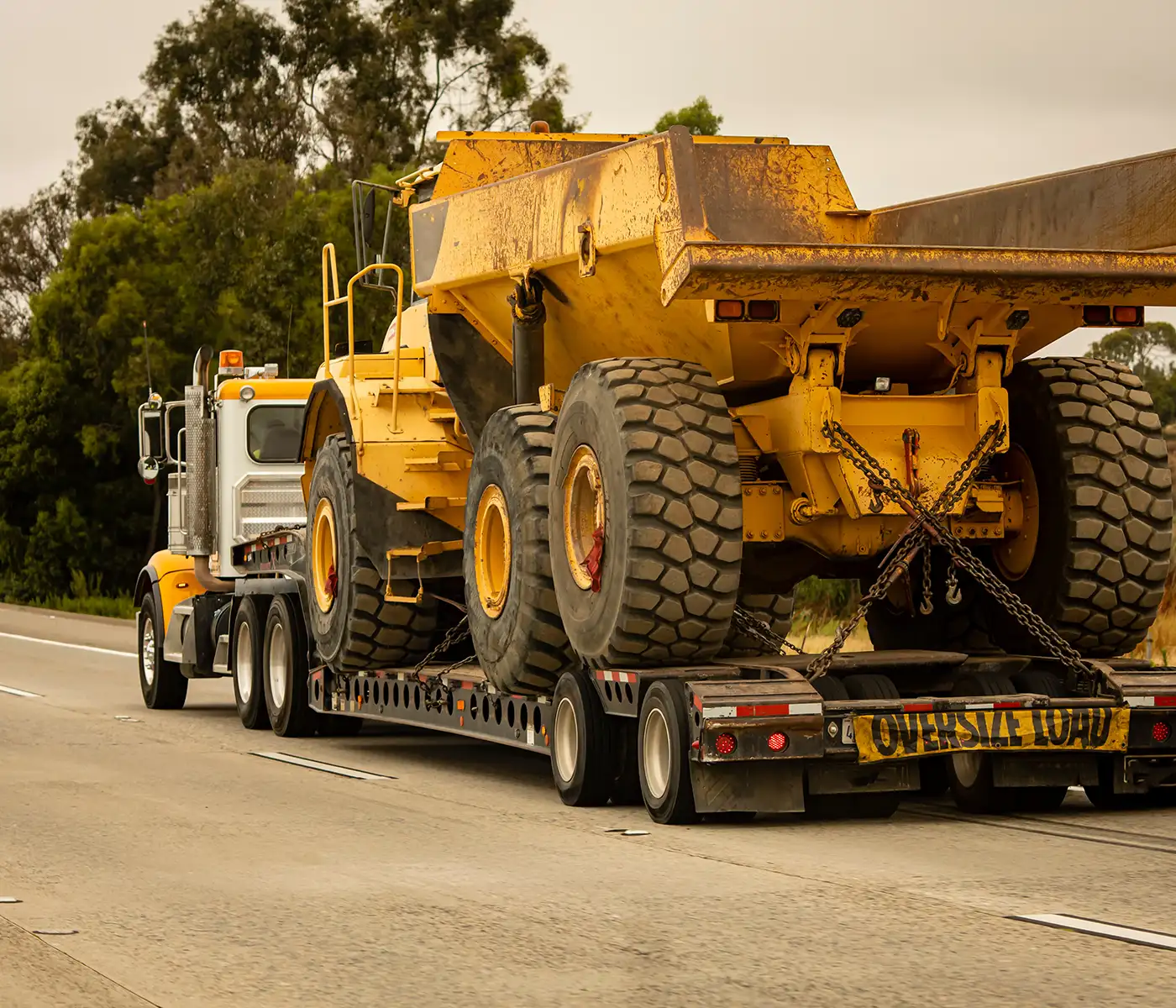 heavy machinery hauling central illinois